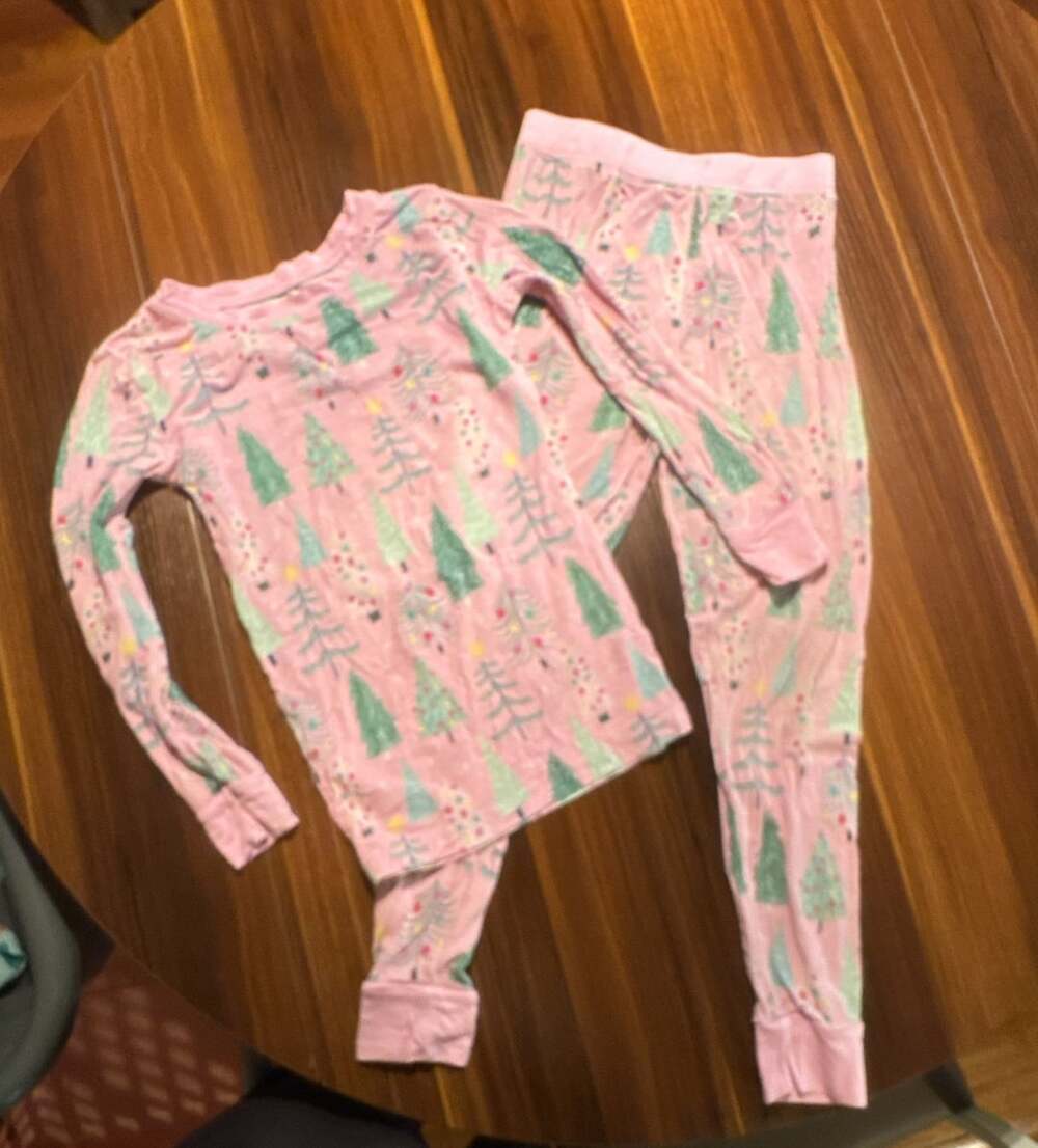 2Little Sleepies Pajama Set: Pink Christmas Tree & green turtles